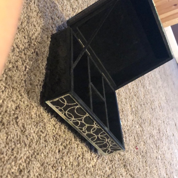 Divider - Picture 2 of 2